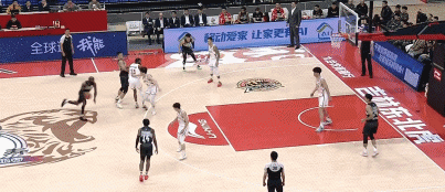 😖郁闷！琼斯狂轰46分11助攻难救主 连续两场空砍豪华数据