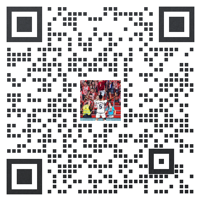💪吉达联合赛后更衣室内庆祝胜利,本泽马光膀子肌肉健硕